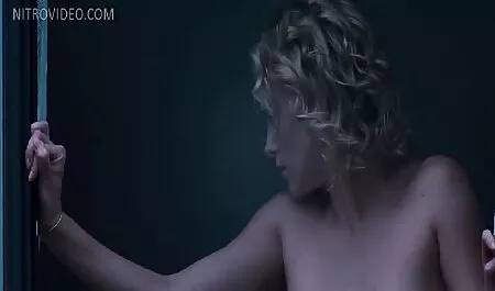 Son patron a forcé la fille à nikita bellucci x sucer sa bite.