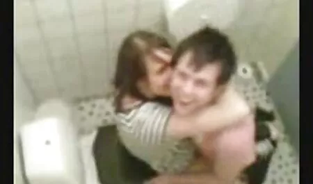 Blonde et cherche vidéo x brune, avec beaucoup d'hommes