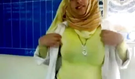 Mes doigts ont appuyé contre le clitoris film porno video xxx et ont commencé à trembler.