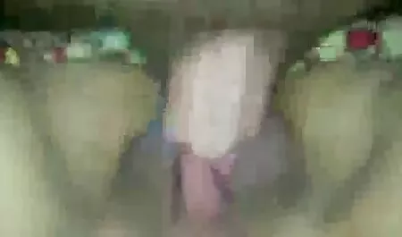Le couple aimait entrer dans la chambre au lit. film x complet gratuit
