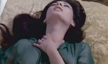 Vieille tante avec des film x en streaming francais ordres poilus.