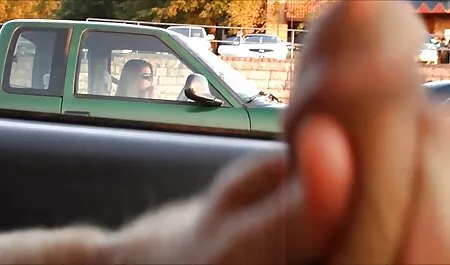 Salope avec des voisins baisée film porno ovidie