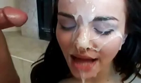 MILF Titi trompe le père du médecin. video x amateur gratuit