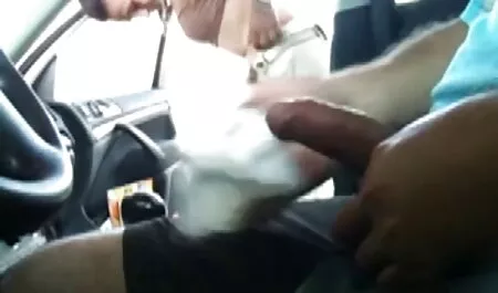 Commande à bord d'un video porno francai gros gode