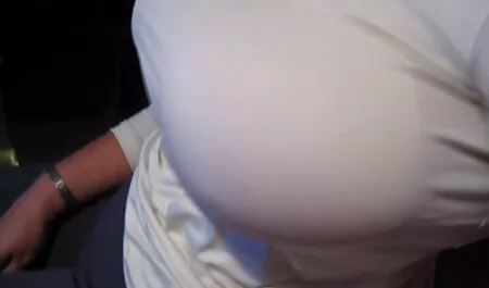 Christy jeune, morenette dans le film porno en français gratuit porno