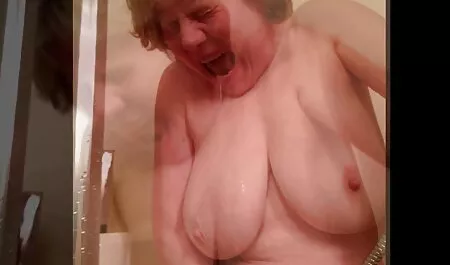Elle a donné à la Jolie Fille Japonaise film porno année 80 une jupe courte dans sa chatte non tranchante.