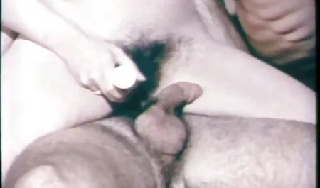 Femme potelée avec des nains essayant de contrôler brigitte lahaie x gratuit 69.