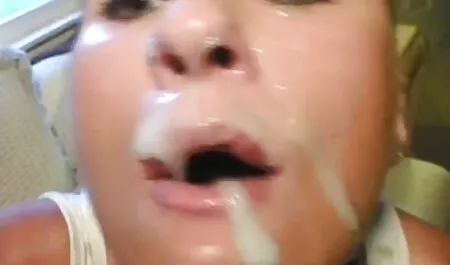 Nadia et film porno gratuit hd Anton ont un canard dans la pièce comme un lapin.